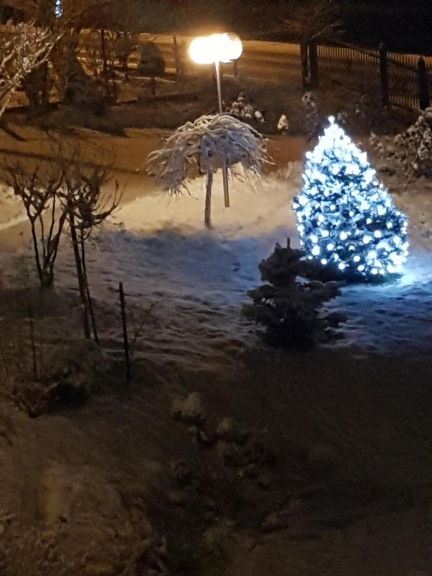 Stas -Przy Szkole Nr 3 W Skawie Skawa Rom bilde